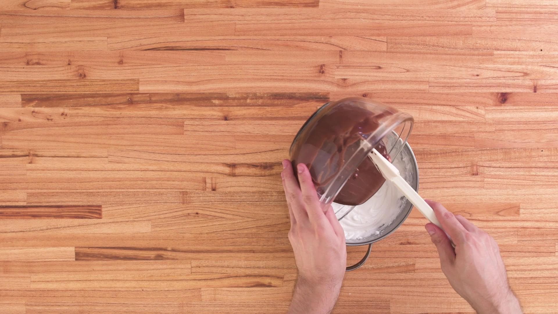 Mousse de Chocolate — paso 8