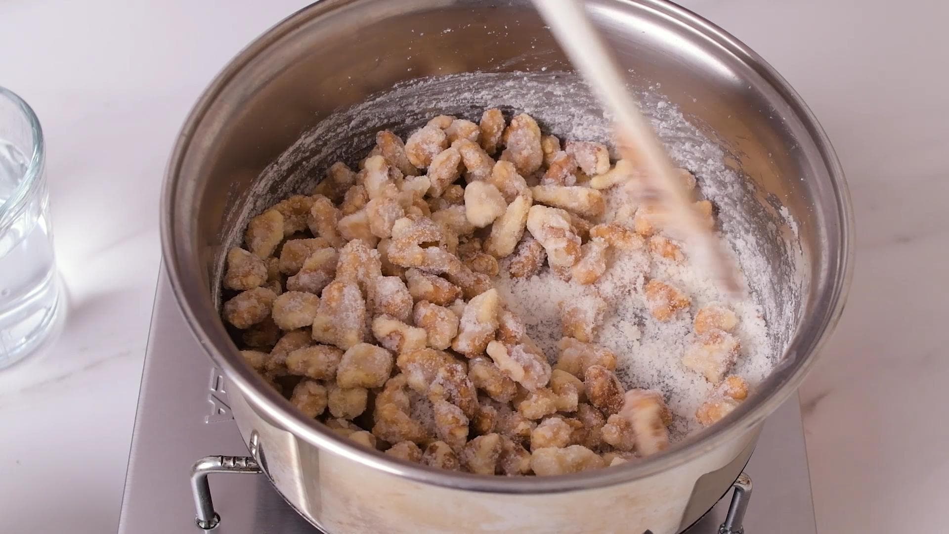 Nueces Caramelizadas — paso 1
