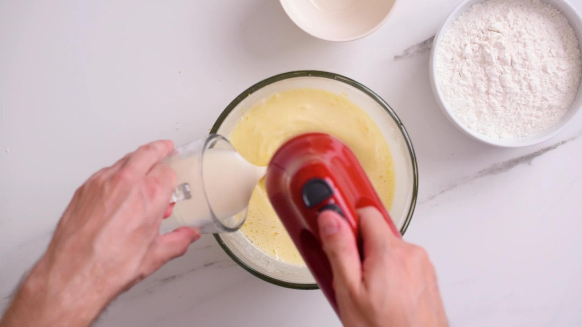 Yogurt Cake — step 2