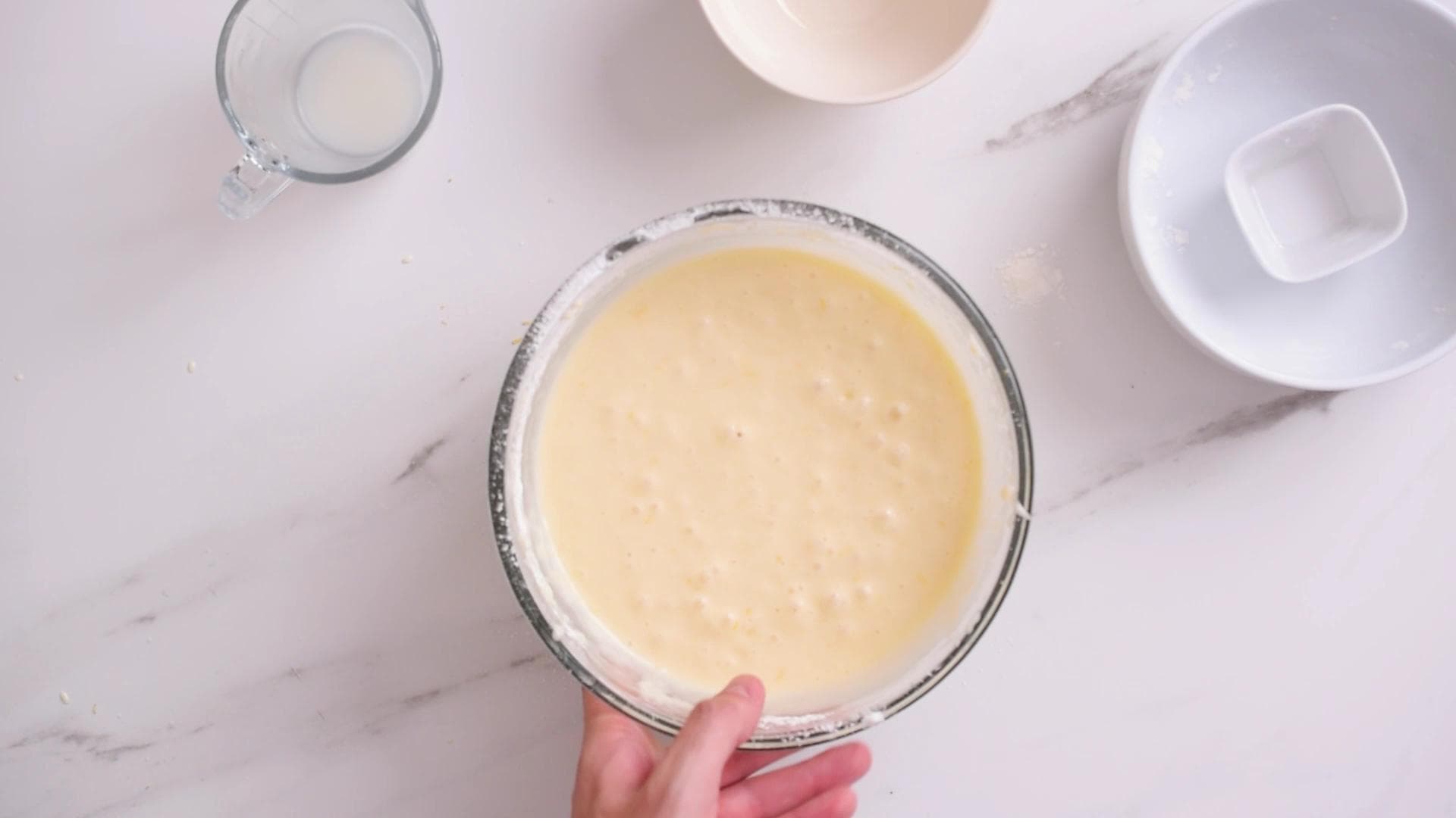 Yogurt Cake — step 3