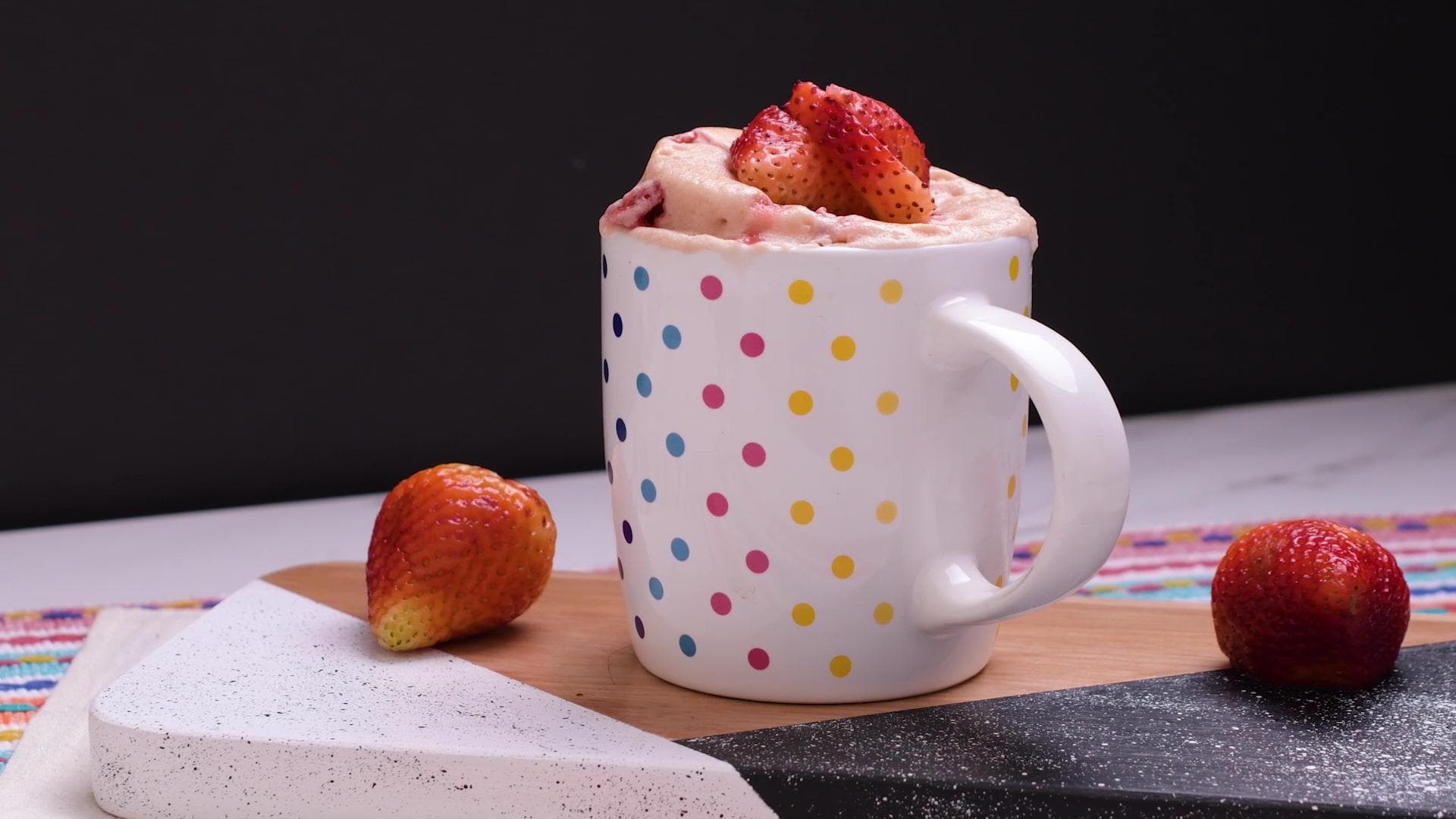 Strawberry Mug Cake — step 4