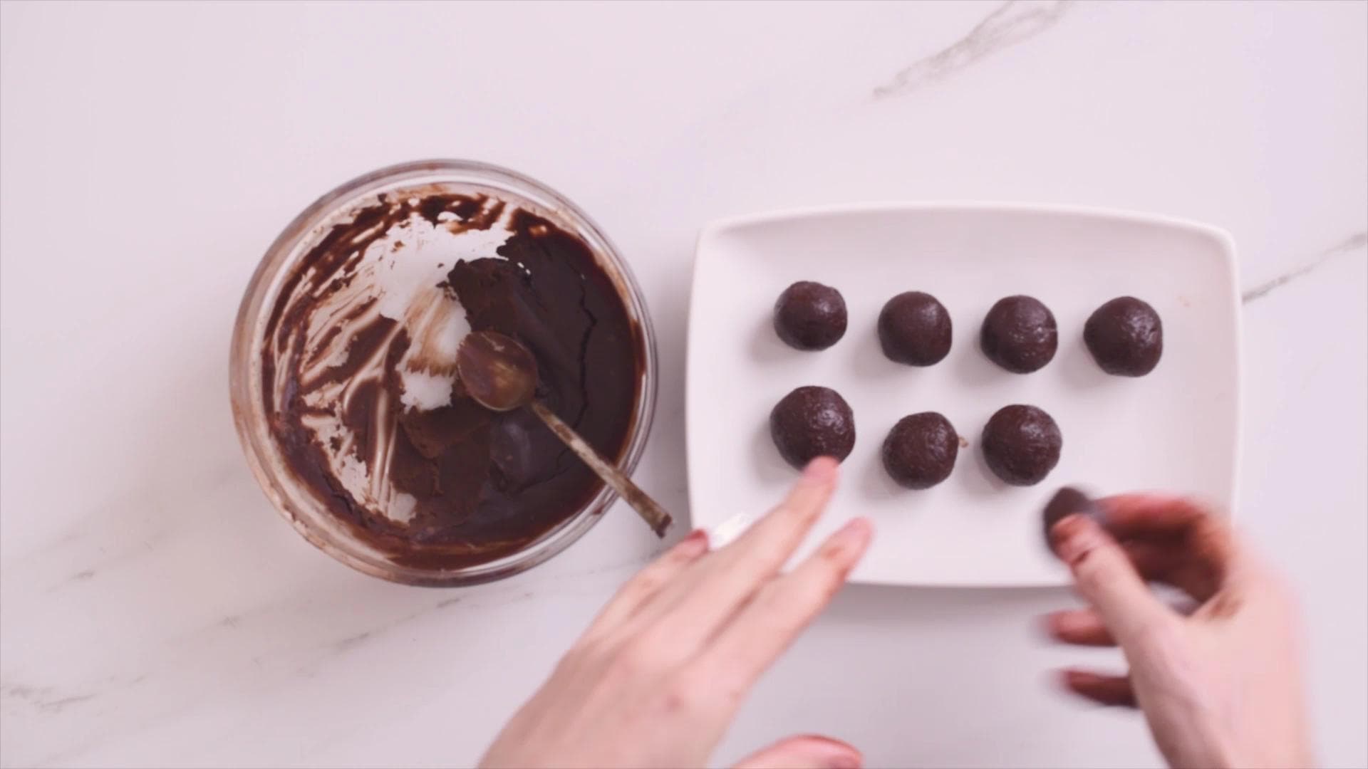 Easy No-Bake Chocolate Truffles — step 3