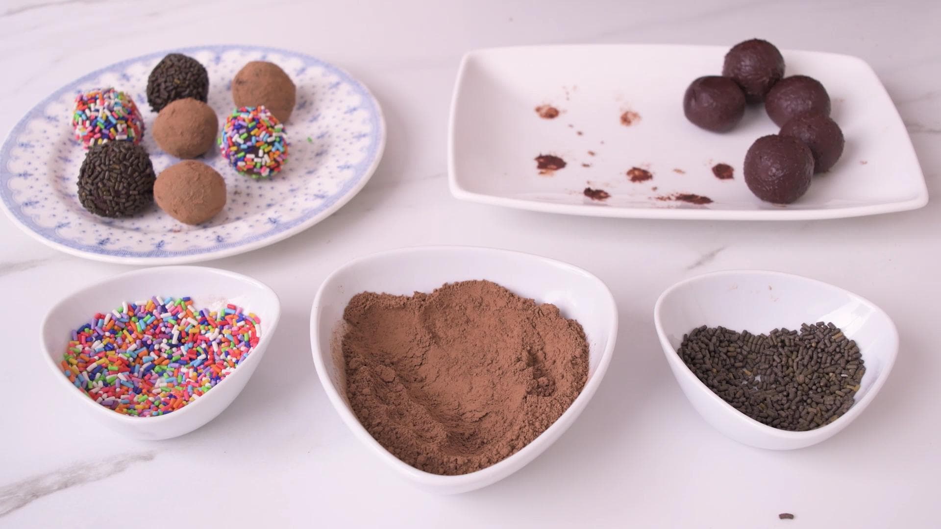 Easy No-Bake Chocolate Truffles — step 4