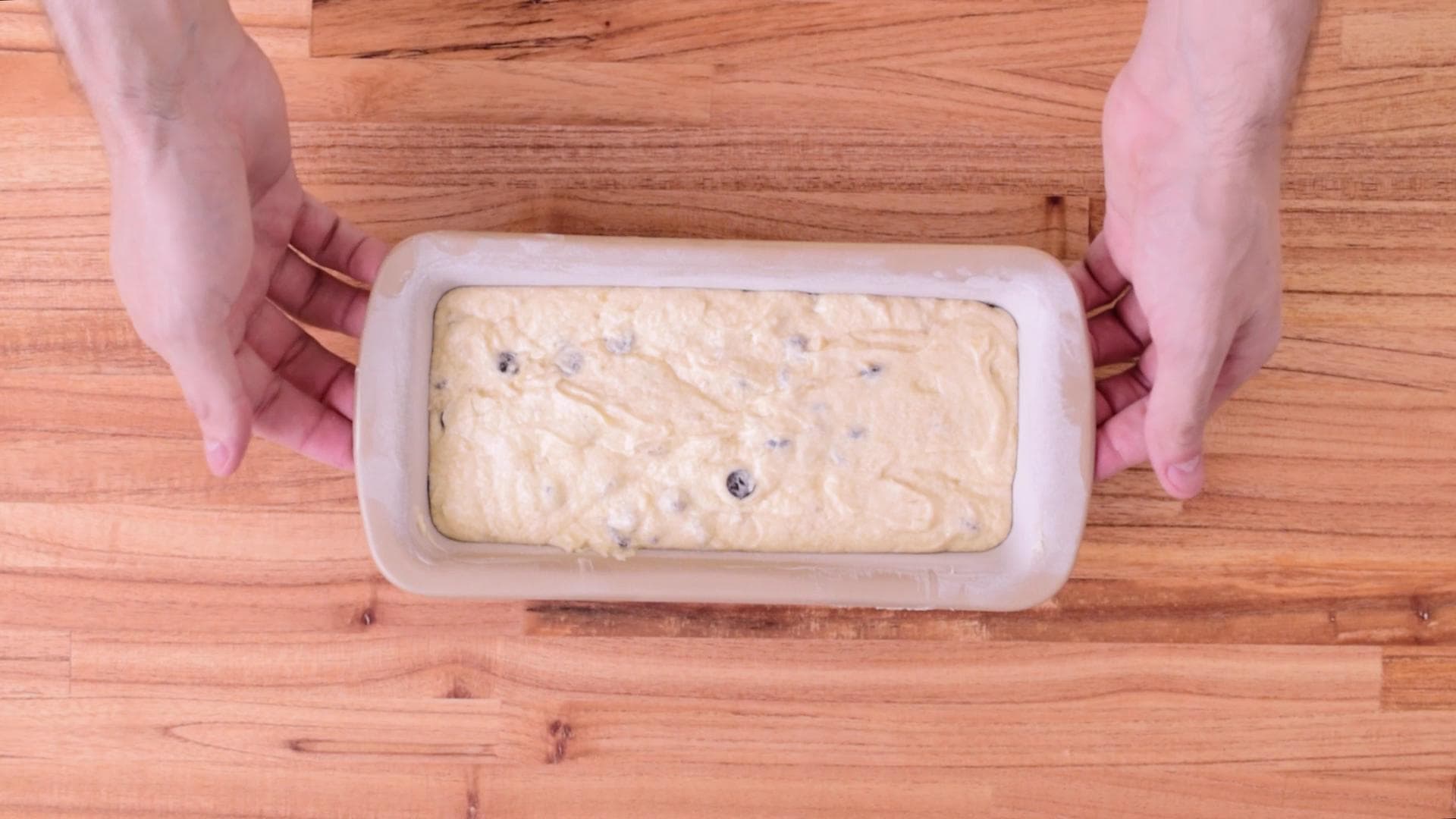 Banana and Chocolate Loaf Cake — step 4